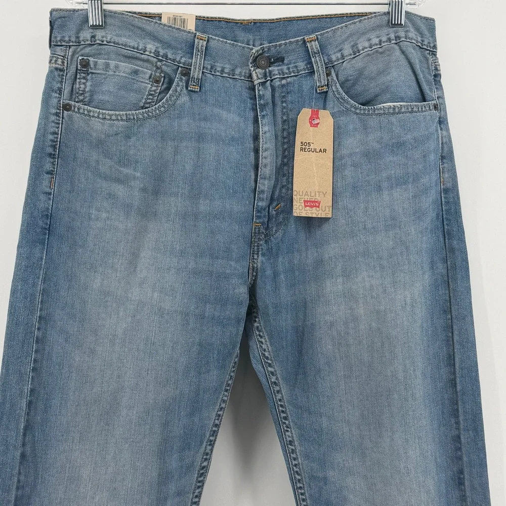 Levis 505 Regular Fit Jeans Mens 36x32 Medium Wash Blue Straight Leg Denim NEW